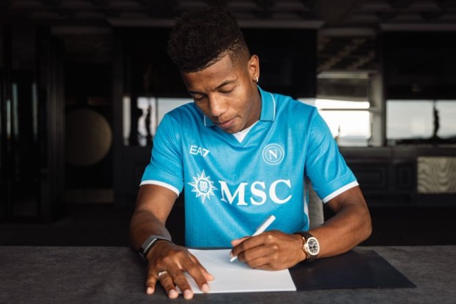 Officially... Napoli announces the inclusion of David Neres