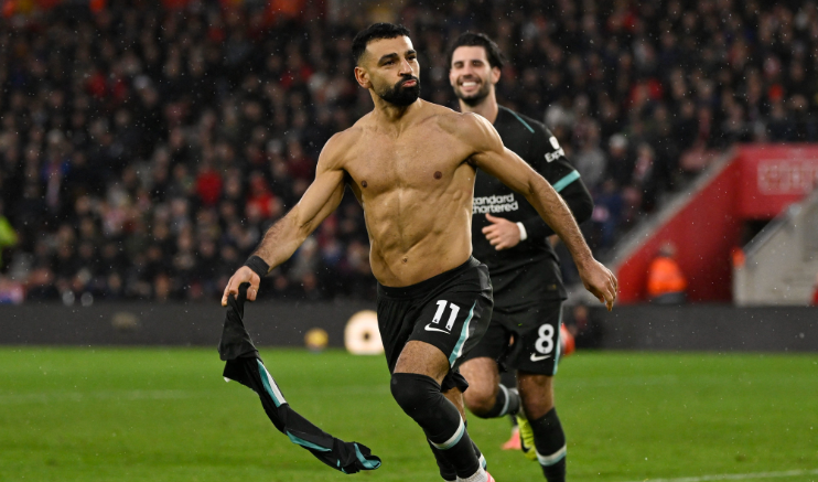 Mohamed Salah leads Liverpool to strengthen the lead with an exciting victory