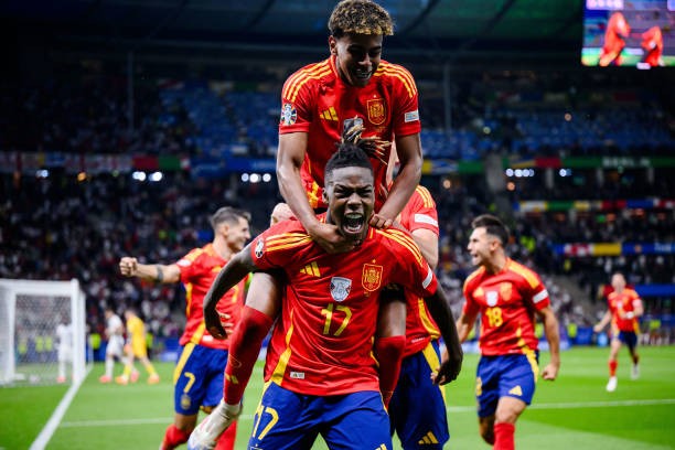Barcelona refuses to sign Neco Williams because of Lamin Yamal
