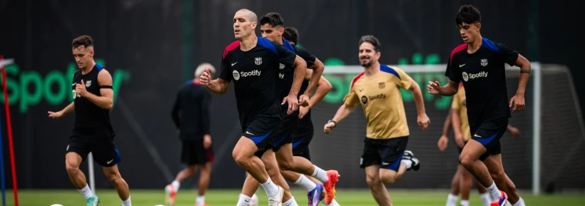Barcelona's list of players called up for the American tour