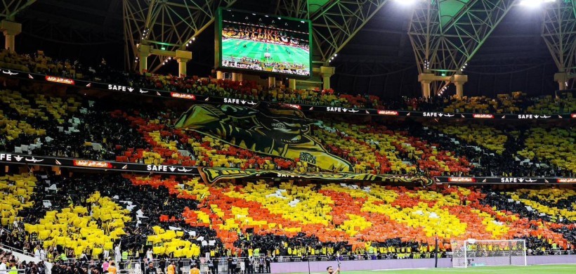 Union Fans Touch Asian Glory