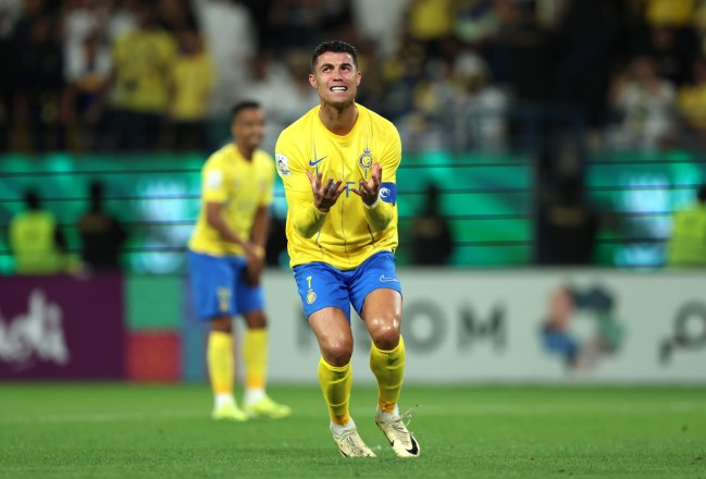 Mido: Ronaldo is selfish and only plays for himself