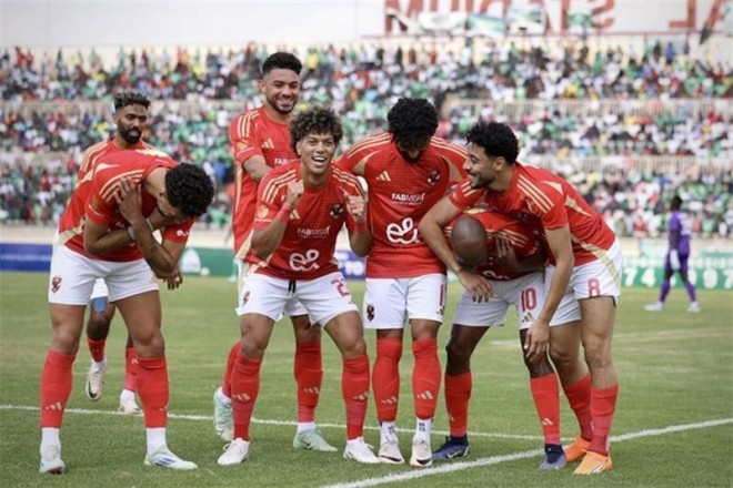 Al-Ahly player injured before the CS Belouizdad match