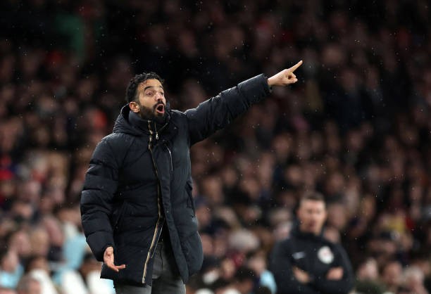 Manchester United is targeting a new deal