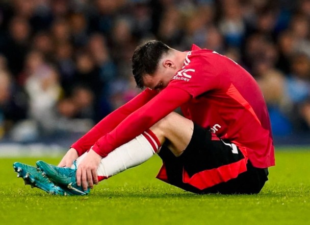 Mount sends a message to Manchester United fans after his injury