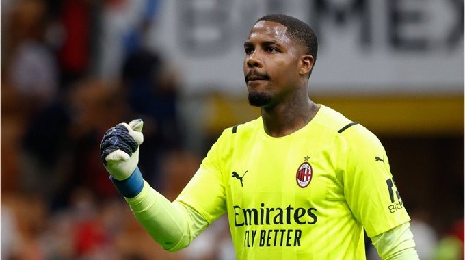 Milan is close to deciding the fate of Mike Maignan