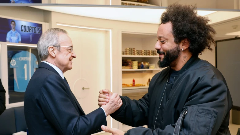 Officially .. Marcelo announces his retirement from football