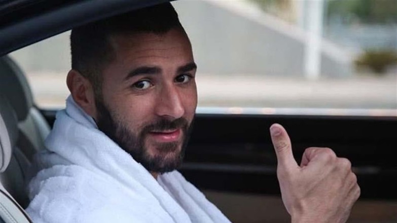 Benzema Performs Umrah Before the Match Against Al-Shabab