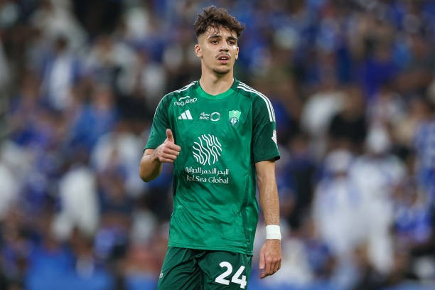 Real Madrid and Manchester City want to bring back Gabriel Vega