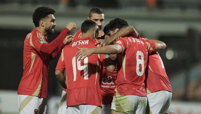 A Tunisian referee manages the match between Al-Ahly and CS Belouizdad
