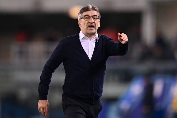 Roma is considering ousting its coach
