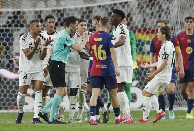 L'arrêt menace le trio du Real Madrid avant le clasico