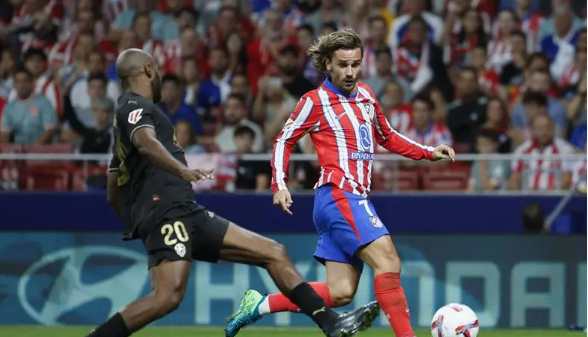 Atletico Madrid hits Valencia with a hat-trick