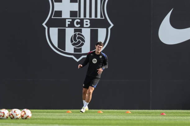 Barcelona Announces Defender's Return from Injury