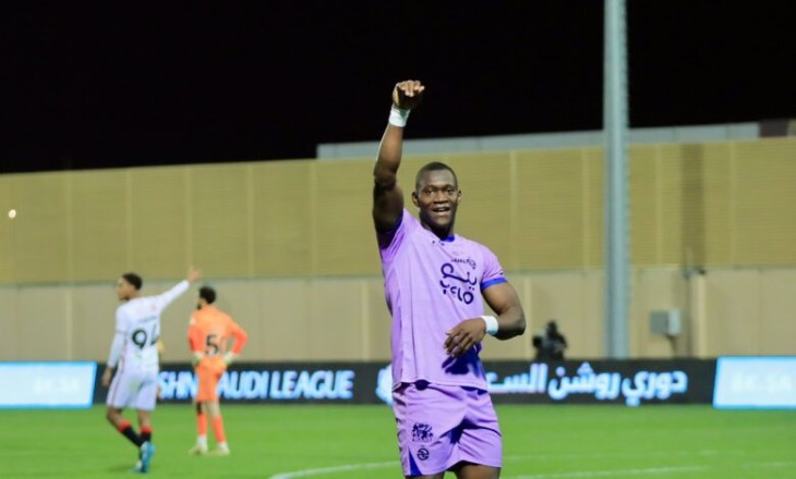 Alo Diang, the eternity player, is injured