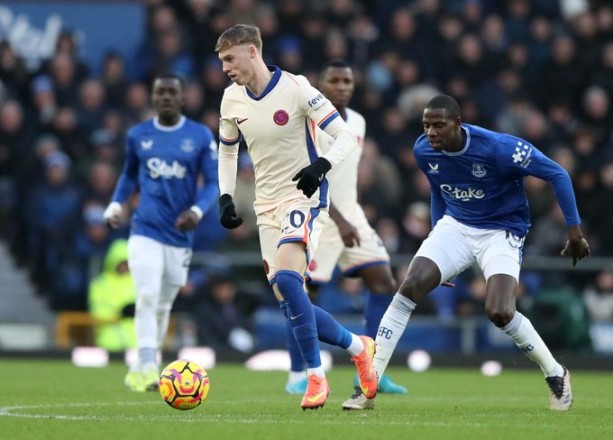 Chelsea succumbs to a draw against Everton