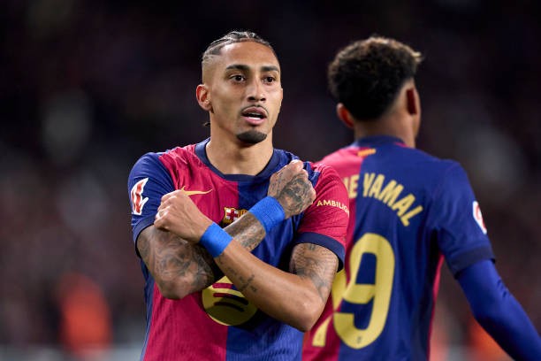 Ravenia offers a fine of Barcelona fans