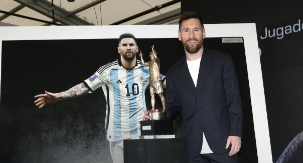 Messi honored with a special award