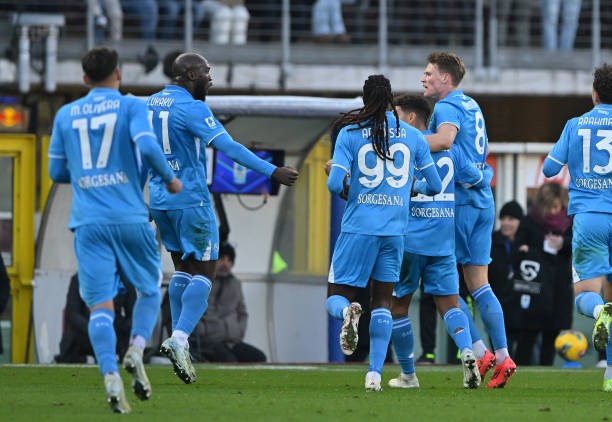 Napoli strengthens its lead by beating Torino in Calcio
