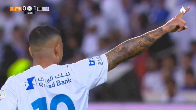 هدف ملغي ستيليوس فرونتيس لفريق الفيحاء بمواجهة الهلال بالدقيقة 16
