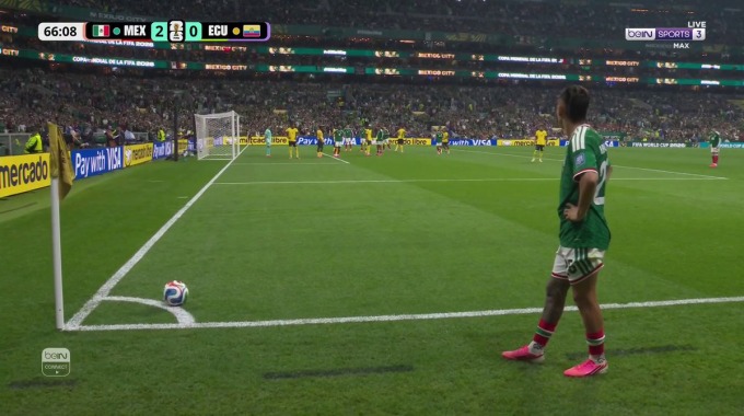 Miss Goal César Montes For Team Mexico Against Ecuador minute 67
