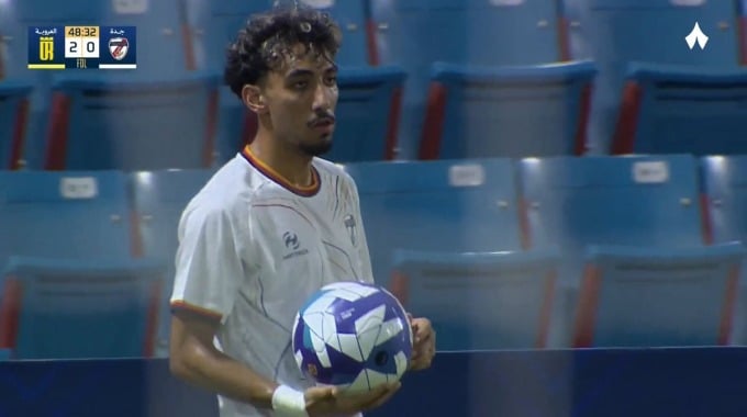 But Fahad Al-Sahafi Pour l’équipe Jeddah Contre Al-Orobah à la minute 49