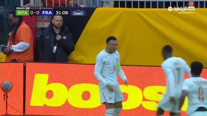 هدف كيليان مبابي لفريق فرنسا بمواجهة البرازيل بالدقيقة 32