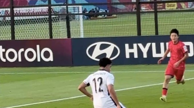 Goal Reigan Heskey For Team England Against South Korea minute 35