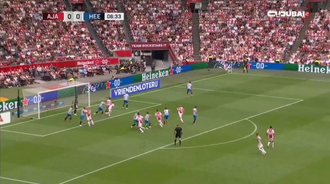 Autogol Bernt Klaverboer Para el equipo Heerenveen Contra Ajax en el minuto 7