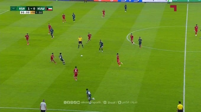 Oportunidad fallida Mohammed Al-Qahtani Para el equipo Arabia Saudita Contra Kuwait en el minuto 90