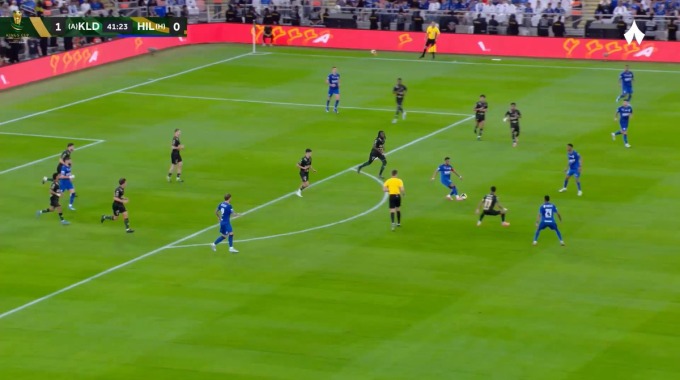 هدف ناصر الدوسري لفريق الهلال بمواجهة الخلود بالدقيقة 42