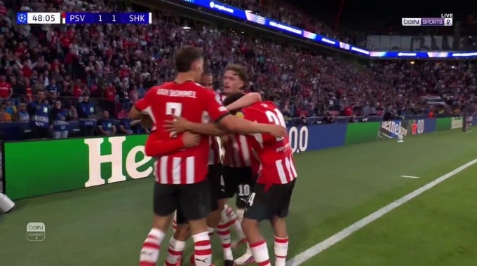 Gol Sergiño Dest Para el equipo PSV Eindhoven Contra Shakhtar en el minuto 48