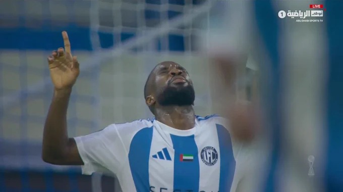 Gol Shavy Babicka Para el equipo United FC Contra Al-Nasr SC en el minuto 45