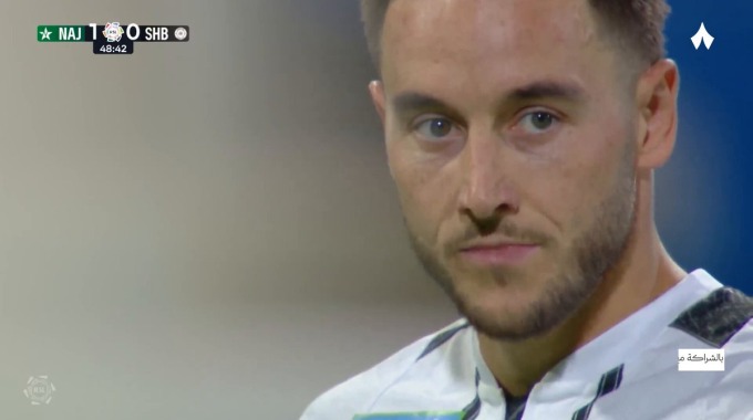 Gol anulado Wesley Hoedt Para el equipo Al Shabab Contra Al Najma en el minuto 49