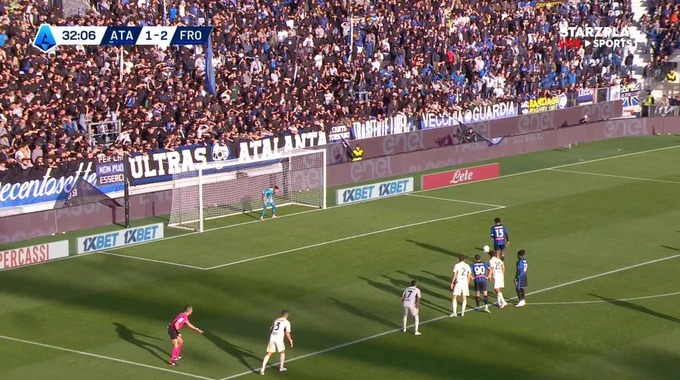 Penalty Éderson Pour l’équipe Atalanta Contre Frosinone à la minute 33