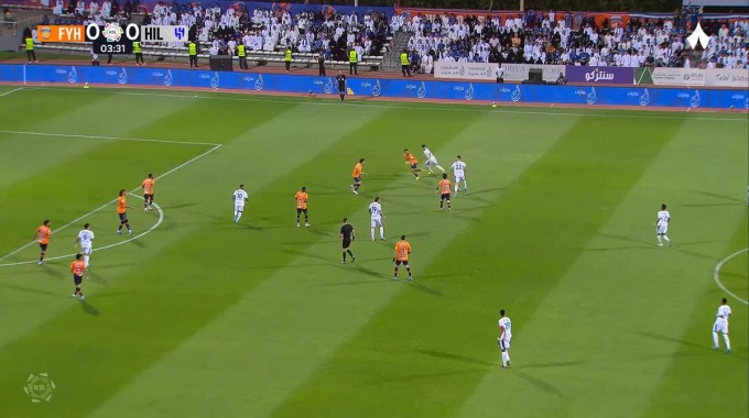 Gol Sultan Mandash Para el equipo Al Hilal Contra Al Feiha en el minuto 4