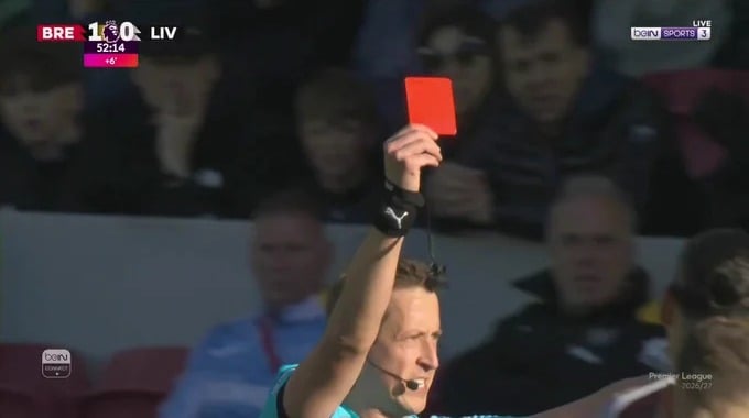 Red Card Yegor Yarmolyuk For Team Brentford Against Liverpool minute 45