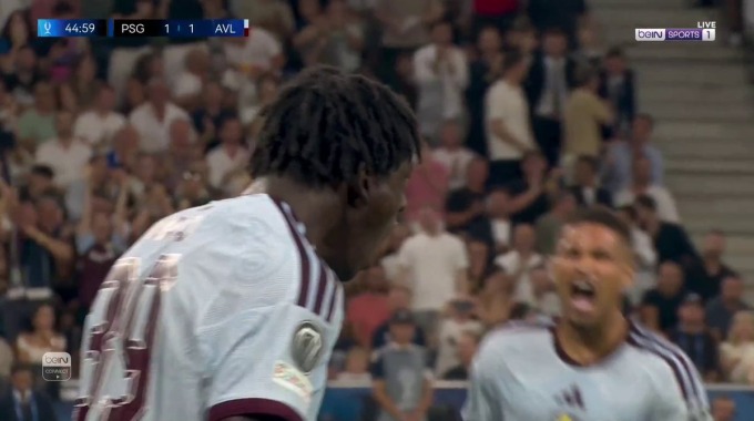 Gol Brian Madjo Para el equipo Aston Villa Contra Paris-SG en el minuto 45