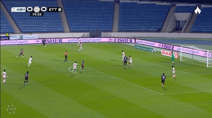 CrossBar Moussa Dembélé For Team Al-Ettifaq Against Abha minute 80