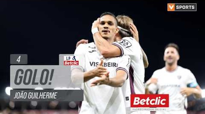 But João Guilherme Pour l’équipe Viseu Contre Gil Vicente à la minute 4