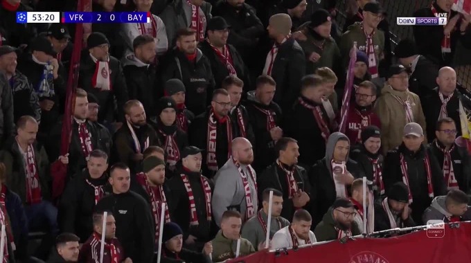 Penalti Harry Kane Para el equipo FC Bayern Contra Viking en el minuto 54