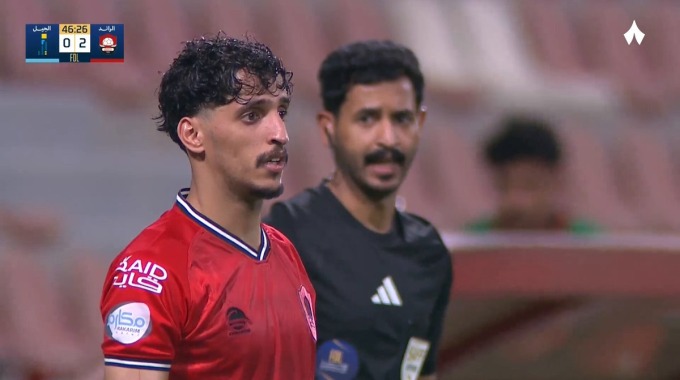 Gol Khaled Narey Para el equipo Al-Raed Contra Al-Jeel en el minuto 47