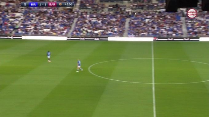 Occasion manquée Tomoki Iwata Pour l’équipe Birmingham Contre Barcelona à la minute 45