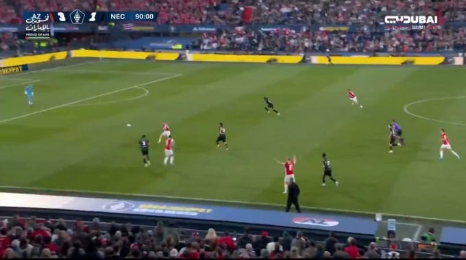 هدف كيس سميت لفريق إي زد آلكمار بمواجهة نيميخن بالدقيقة 90