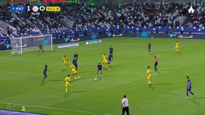 Yellow Card Ali Al-Hassan For Team Al Fateh FC Against Al Khaleej minute 37