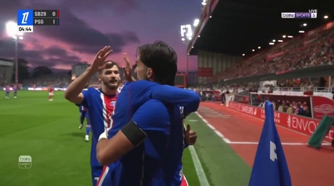 Gol Ferran Torres Para el equipo Paris-SG Contra Brestois en el minuto 5