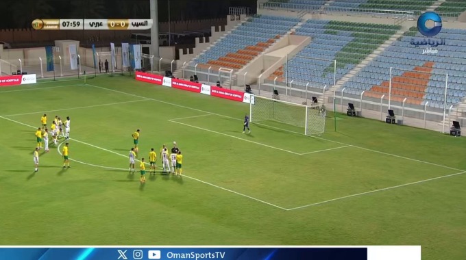 Penalti Abdul Majeed Al-Balushi Para el equipo Al-Seeb Contra Ibri en el minuto 10