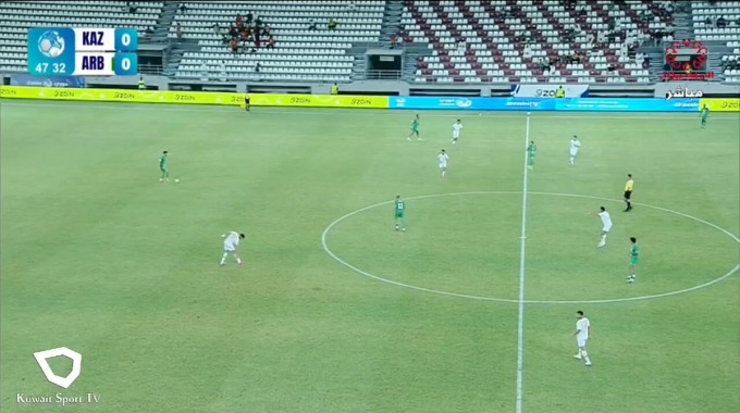 Gol Zaid Qunbar Para el equipo Al-Arabi Contra Kazma en el minuto 48