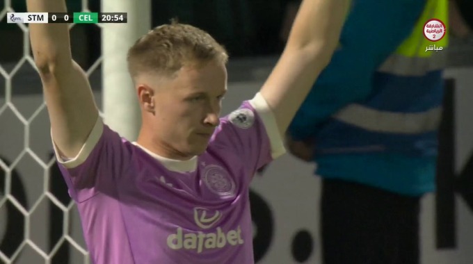 Penalty Nikolas Agrafiotis Pour l’équipe St. Mirren Contre Celtic à la minute 22