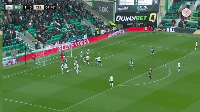 Autogol Jason Kerr Para el equipo Hibernian Contra Celtic en el minuto 5